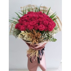 Hayatamın Anlamına 51 Gül Çiçeği Buketi