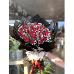 Cipsolu 41 Kırmızı Gül Buketi